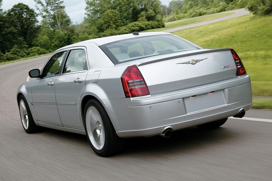  Chrysler 300C SRT8 2004 года  (EU) (фото 42 из 47)
